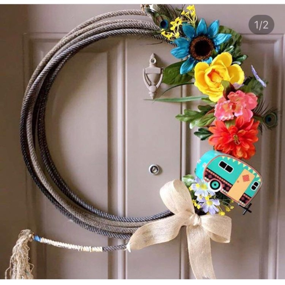 Handmade Custom Rope Wreaths - Picture 4 of 4